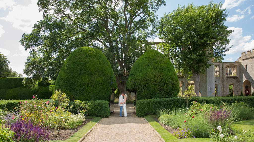 Sudeley Castle Recommended Wedding Photographer Nikki Kirk