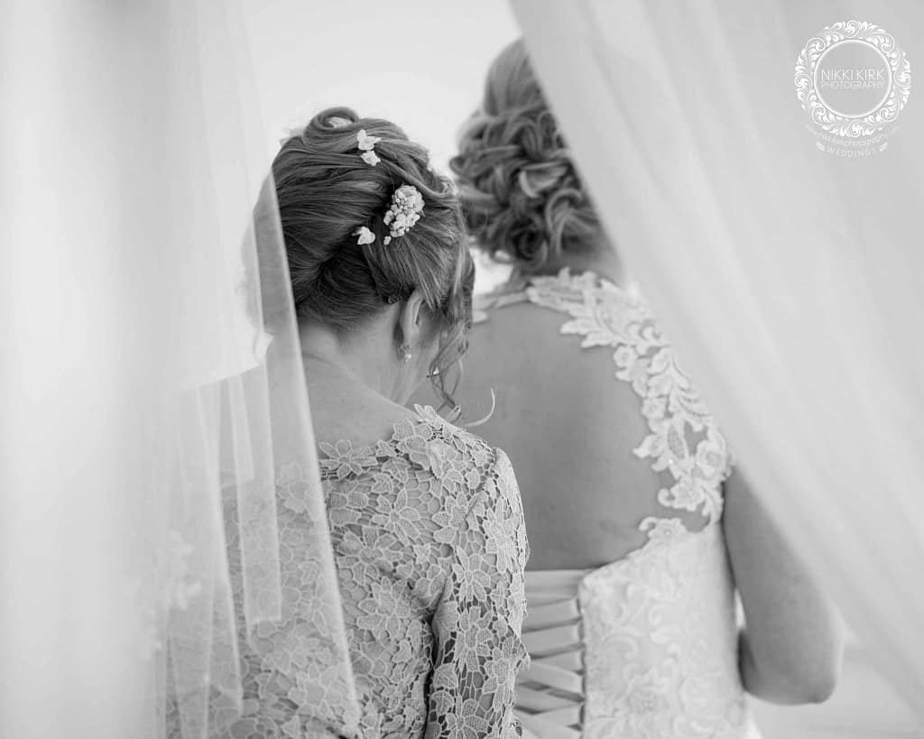 Nikki-Kirk-Photography-wedding-photographer-Manor-by-the-Lake