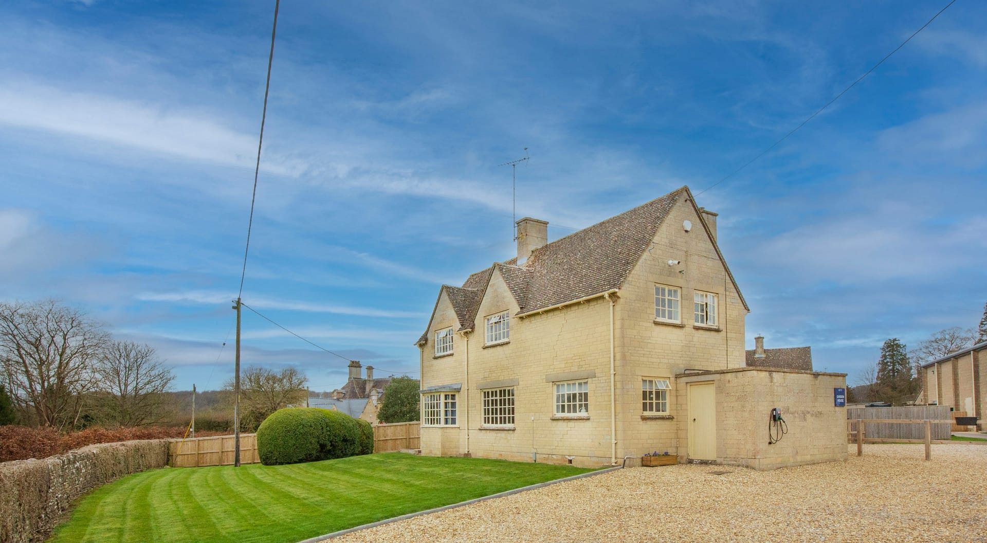Cotswold Airbnb Photographer Nikki Kirk