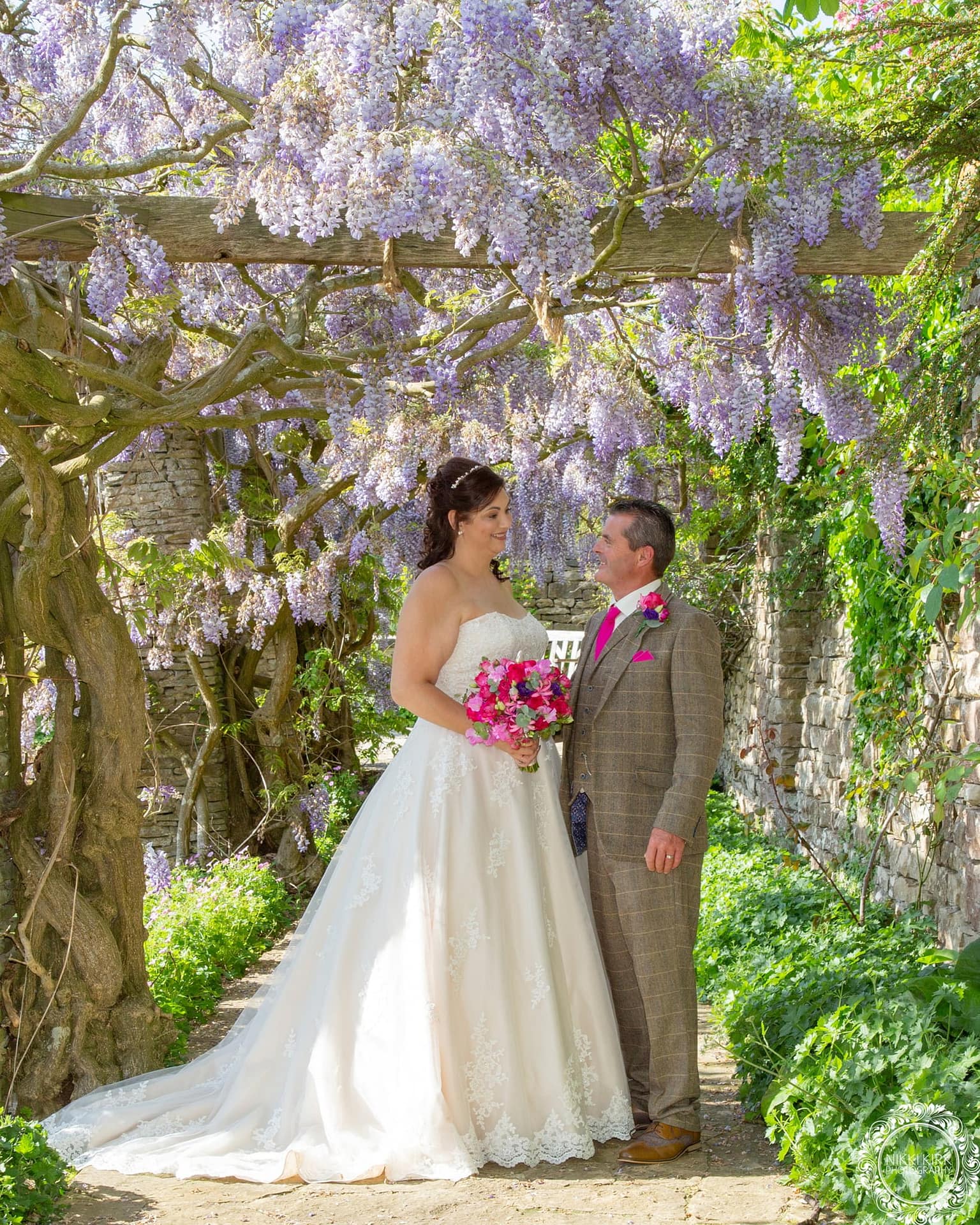 Glenfall-House-wedding-summer-wisteria-photographer-Nikki-Kirk-weddings