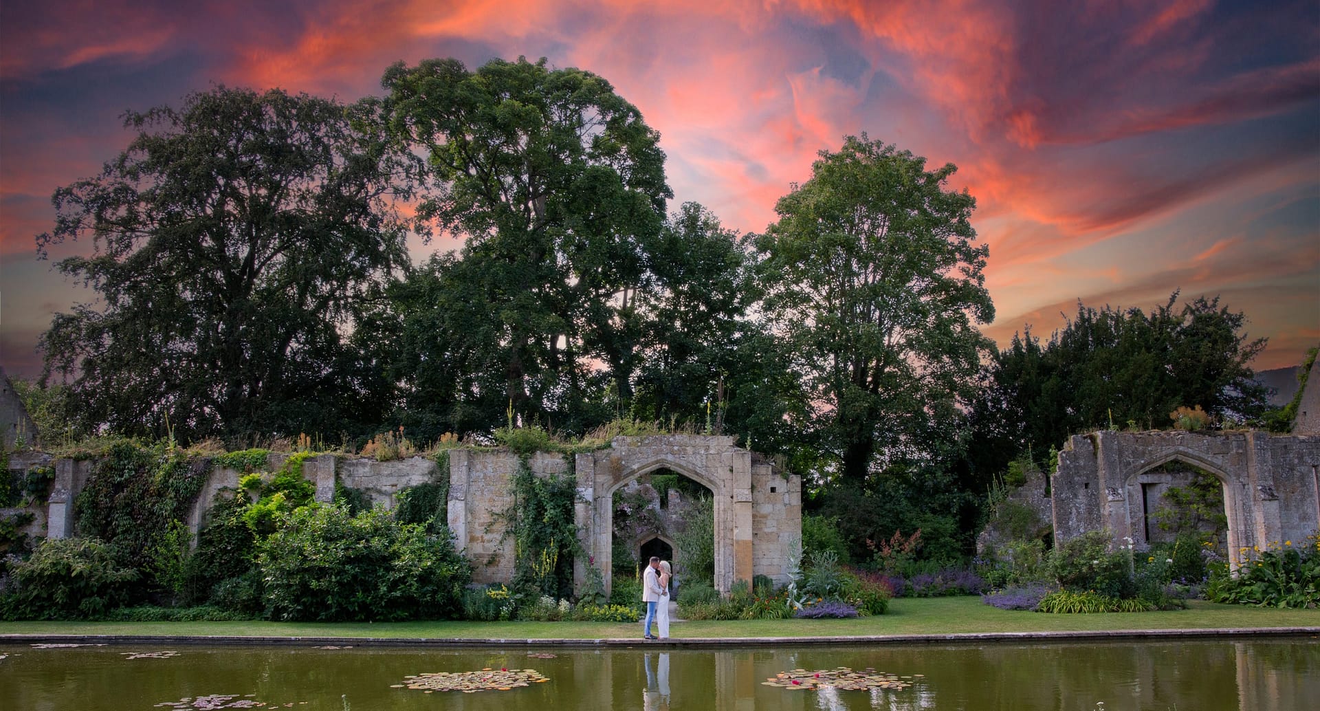 Sudeley Castle Recommended Wedding Photographer Nikki Kirk