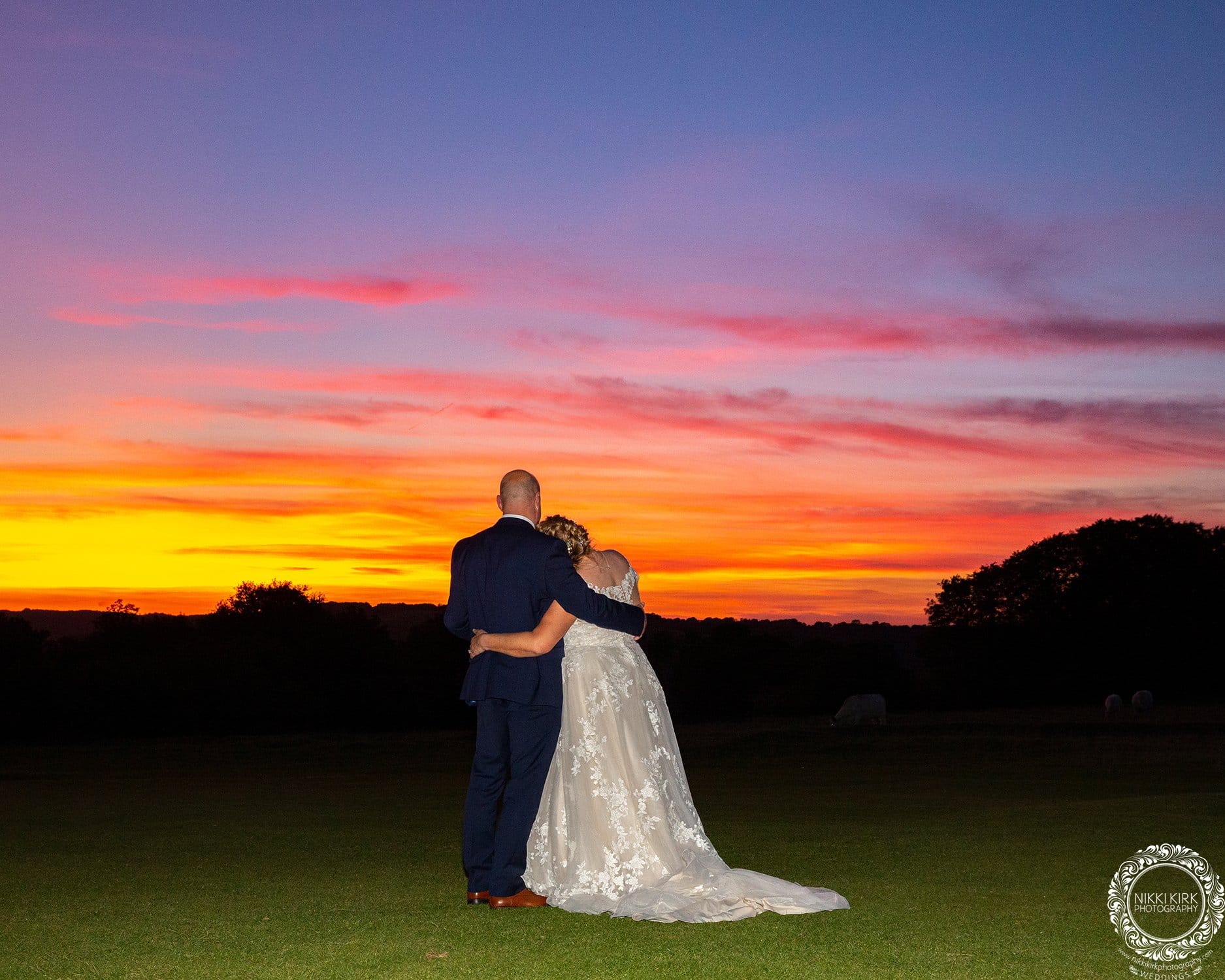 The-Old-Lodge-Minchinhampton-wedding-photography-Nikki-Kirk